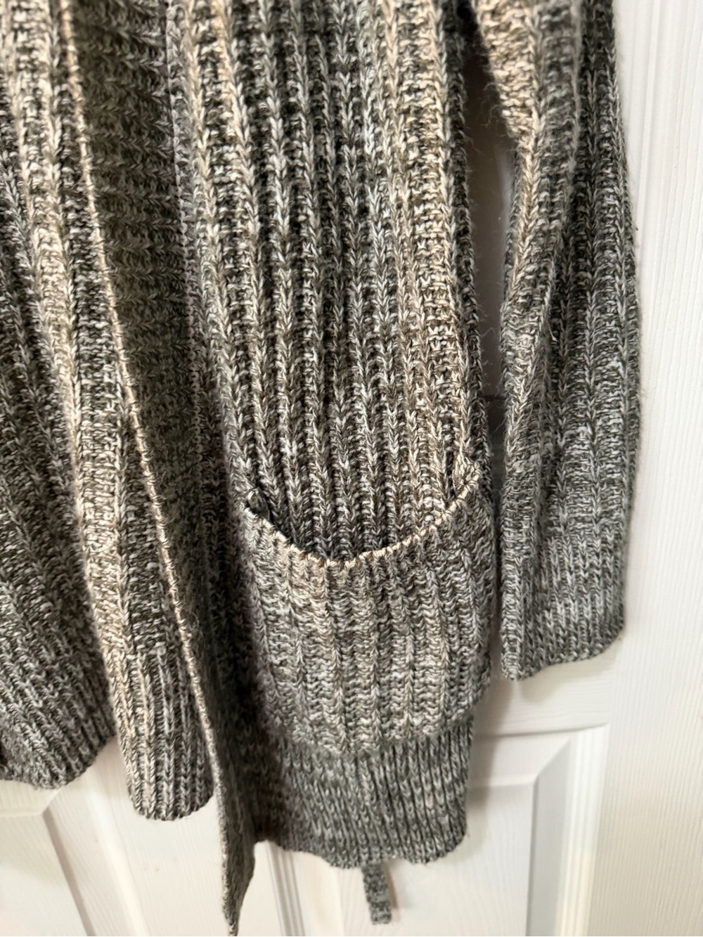 Altar’d State Gray Open Front Marled Knit Cardigan Shoelace Side Ties Sz M - Picture 3 of 8